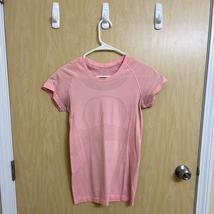 Lululemon short sleeve T-shirt. Lightly worn